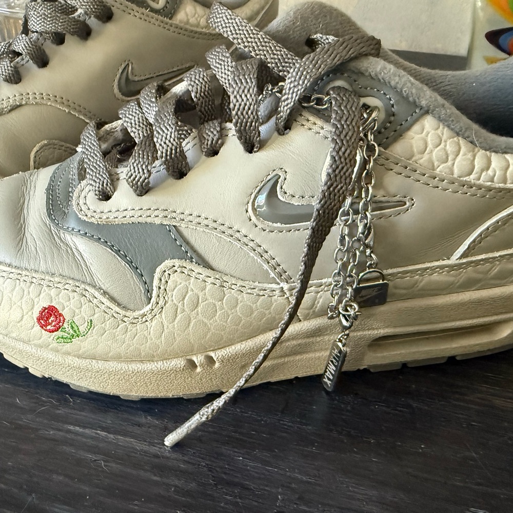 Nike Custom Gray Embroidered Sneakers worn a few times like new
